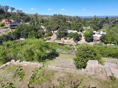 UNICA-  CASA CON FONDOS AL RIO- BALNEARIO EL DIQUECITO