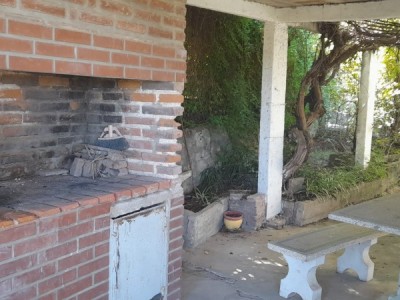 UNICA-  CASA CON FONDOS AL RIO- BALNEARIO EL DIQUECITO