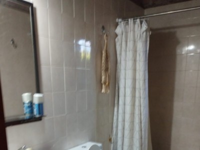 EXCELENTE PROPIEDAD CON PILETA Y QUINCHO