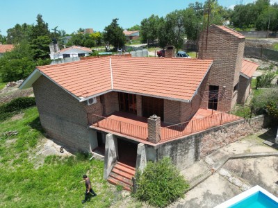 TANTI- CALLE IRLANDA- VILLA DOUMA