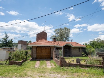 TANTI- CALLE IRLANDA- VILLA DOUMA