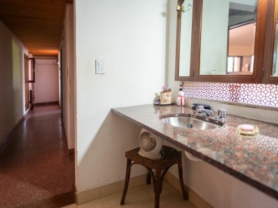 TANTI- CALLE IRLANDA- VILLA DOUMA