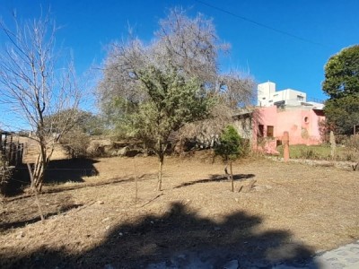 TERRENO CENTRICO- CALLE ANTARTIDA- TANTI