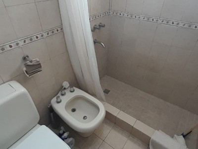 CASA EN VENTA EN TANTI- CALLE MENDOZA- CENTRO