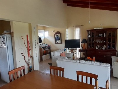CASA EN VENTA EN TANTI- CALLE MENDOZA- CENTRO